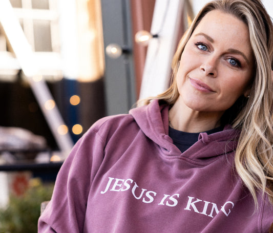 Jesus is King hoodie - Wine