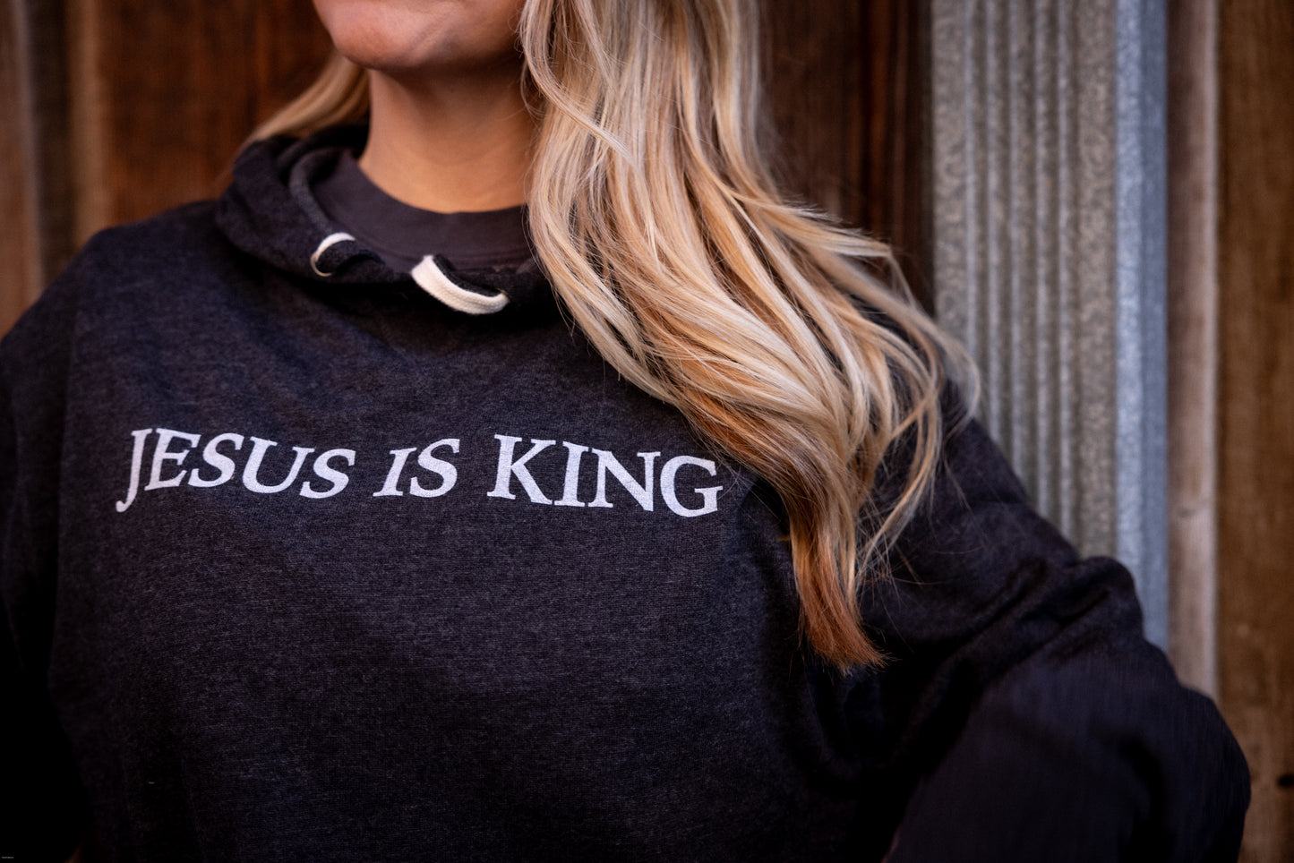 Jesus is King hoodie - Black