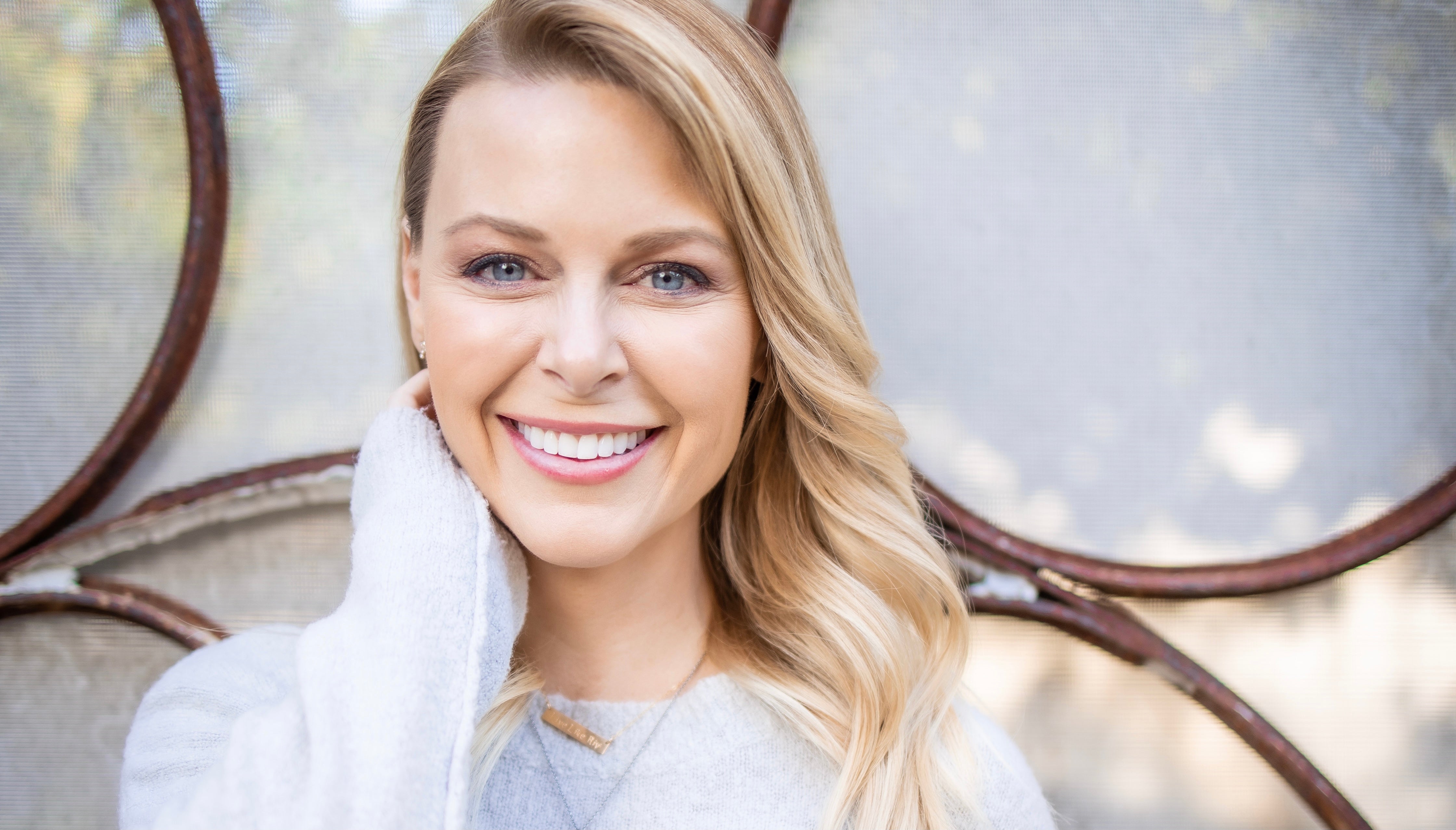 Amber Asson Arise With Amber | Discussion about Life, Love, Joy and Grief