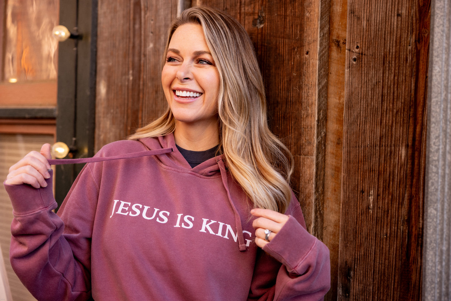 Jesus is King hoodie - Wine